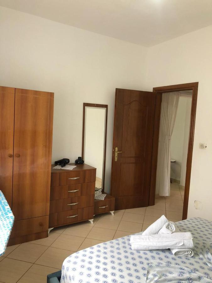 Teo Apartment Saranda Oda fotoğraf