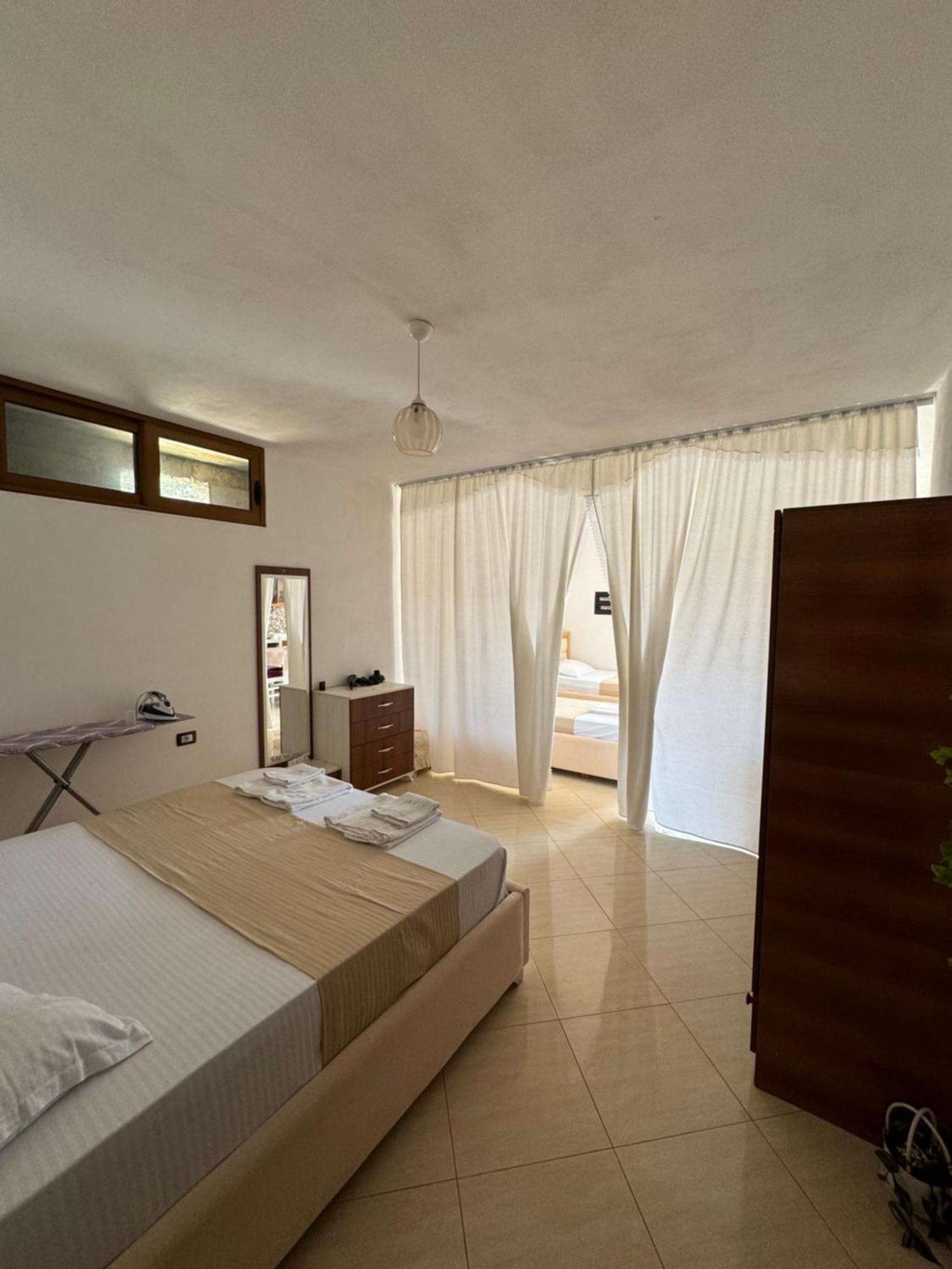 Teo Apartment Saranda Dış mekan fotoğraf